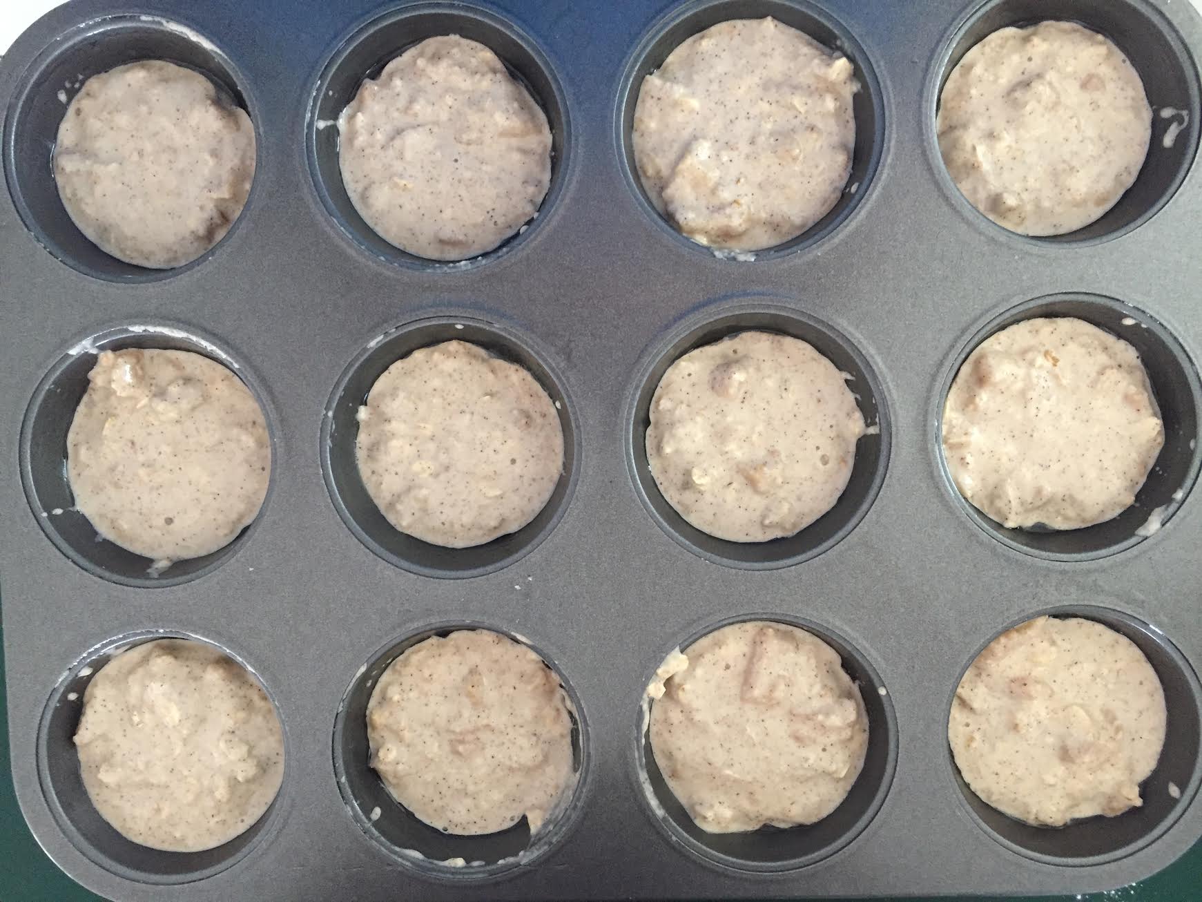 apple-oatmeal-muffins-before